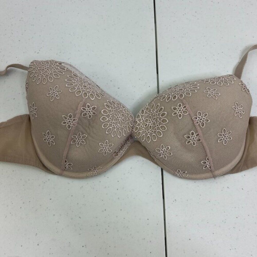 Victorias Secret 34D Demi Bra Beige Floral Lace Underwire Biofit Push Up Wire‎